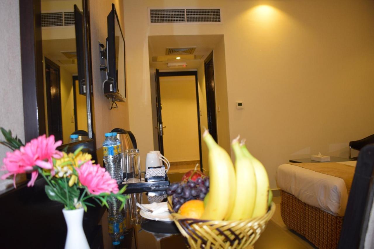Palm Beach Hotel Dubai Ngoại thất bức ảnh
