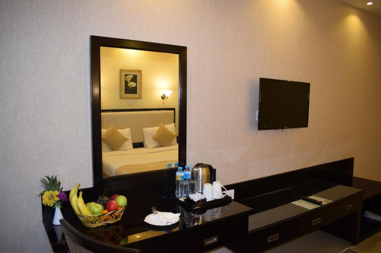 Palm Beach Hotel Dubai Ngoại thất bức ảnh
