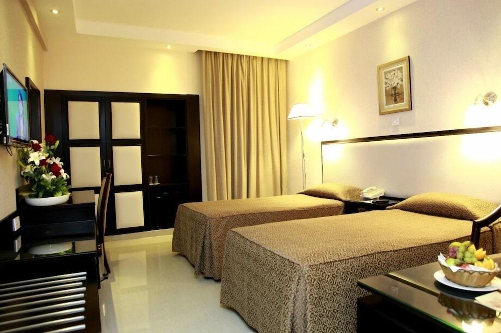Palm Beach Hotel Dubai Ngoại thất bức ảnh